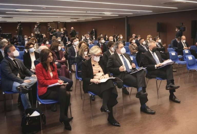 La presentazione del report del Centro Studi Confindustria