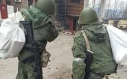 Due fanti russi in Ucraina