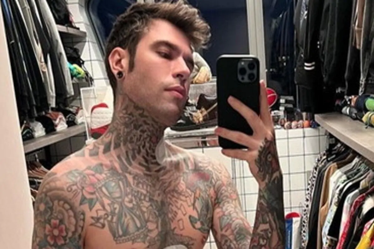 Fedez demielinizzazione sclerosi tumore