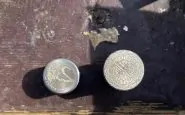 Due esemplari delle monete false sequestrate