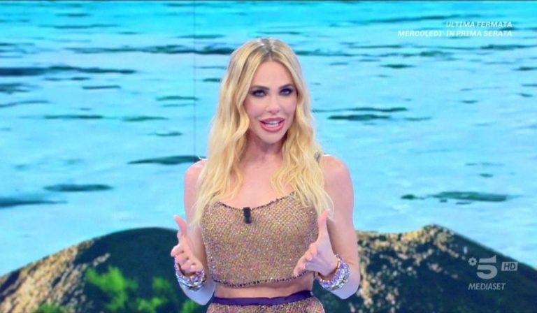 Isola Famosi look Blasi