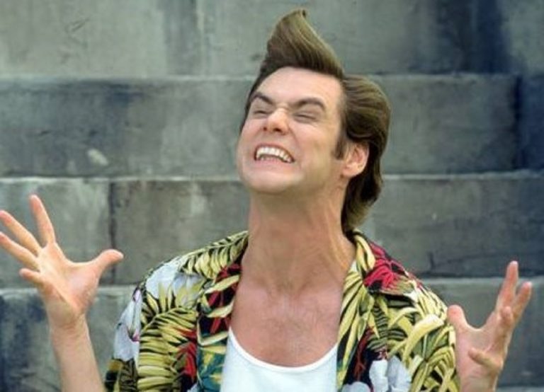 Carrey nei panni iconici di Ace Ventura