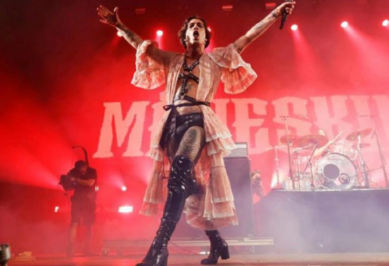 Damiano dei Maneskin al Coachella: "Free Ukraine, F**ck Putin"