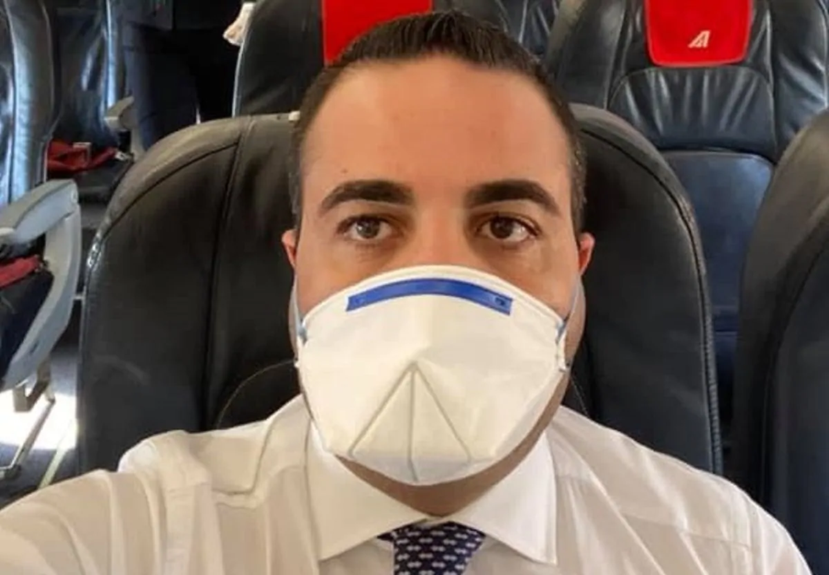 Negli Usa un giudice ha detto stop alle mascherine in aereo
