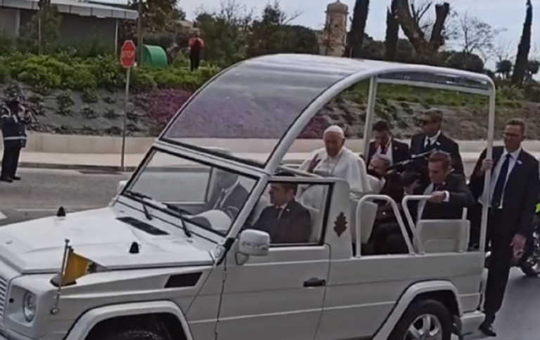 L'arrivo del Papa a La Valletta