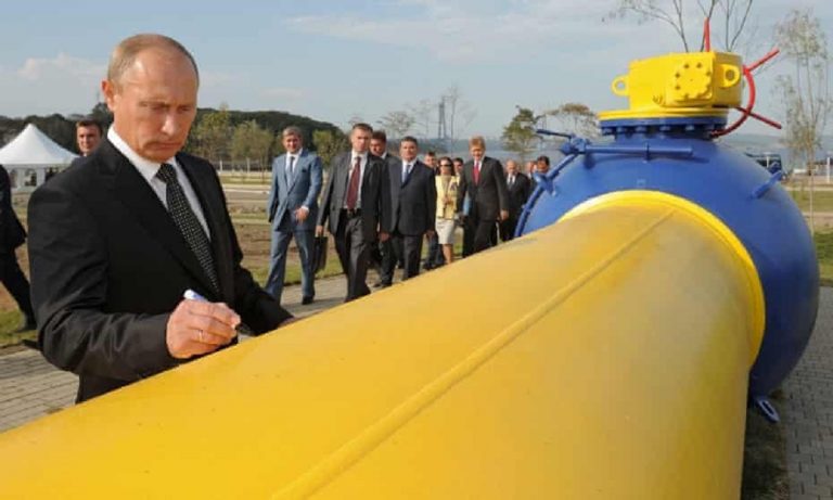 Vladimir Putin taglia il gas a Polonia e Bulgaria