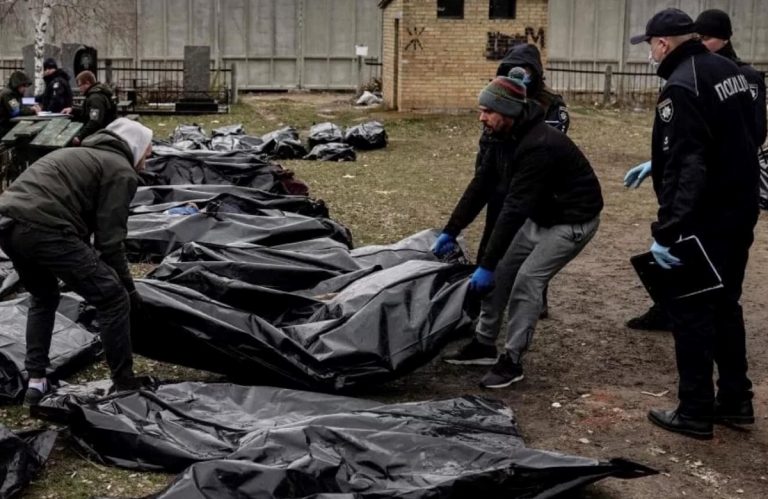 Cadaveri nella zona a nord di Kiev