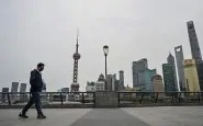 Shangai prova ad "alleggerire" il lockdown