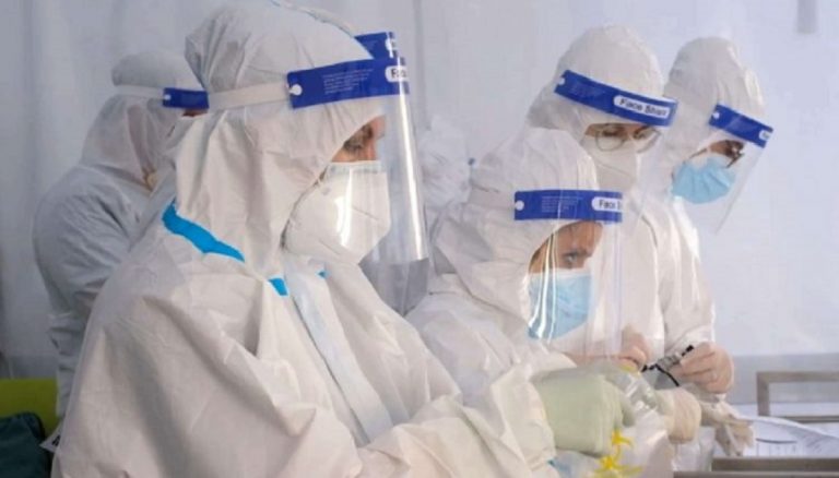 Covid, l'Ordine dei medici: "Preoccupa l'aumento dei ricoveri"