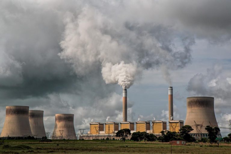 Una centrale a carbone