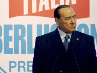 Silvio Berlusconi parla alla convention di Forza Italia
