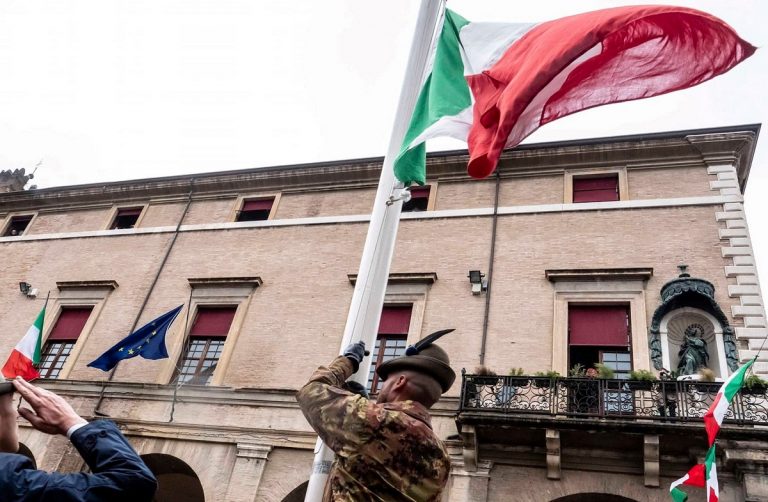 Polemiche sul comportamento di alcuni molestatori degli Alpini