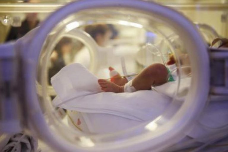 neonata morta per annegamento