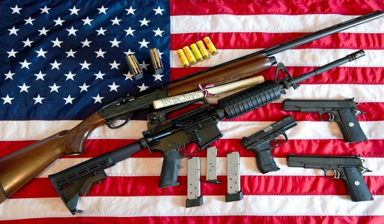 Usa, come si comprano le armi da fuoco