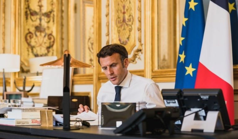 Guerra Macron sente Zelensky