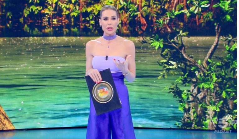 Isola Famosi look Ilary