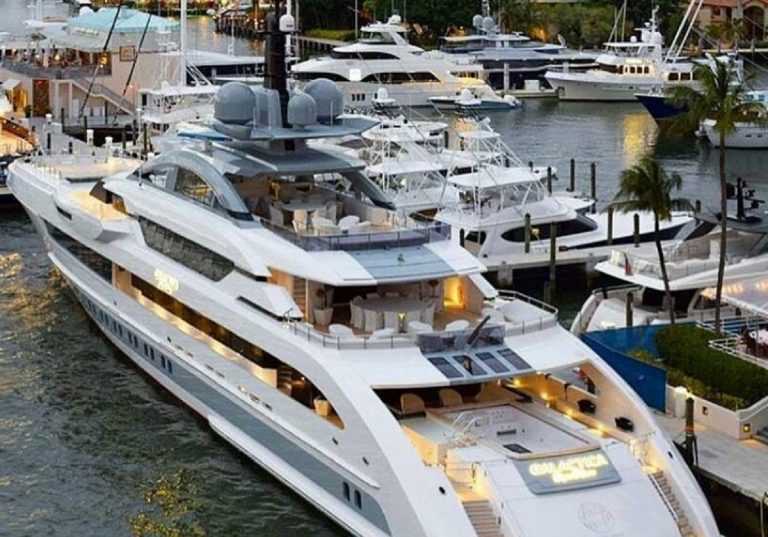 Il super yacht Galactica Super Nova