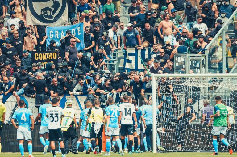 Spezia Napoli scontri tifosi