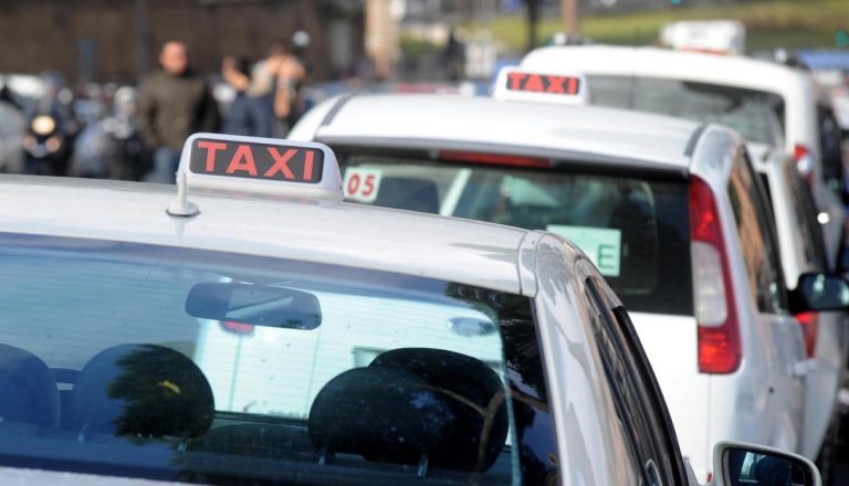 Taxi