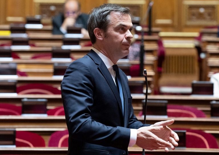 Il ministro della Sanità francese Olivier Veran