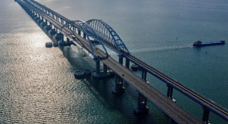 Zelensky ponte Crimea