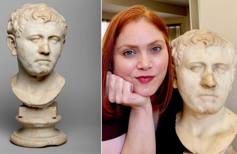 Laura Young con il busto acquistato per caso