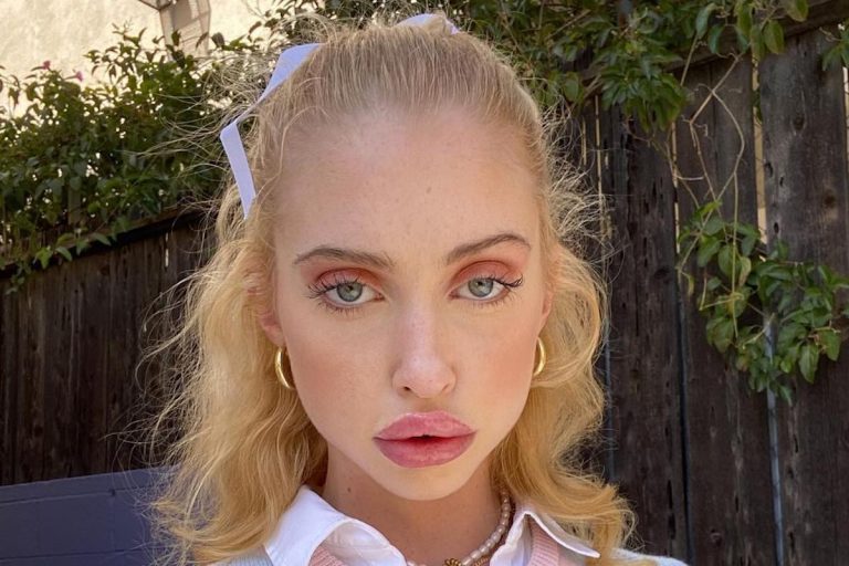 Chloe Cherry