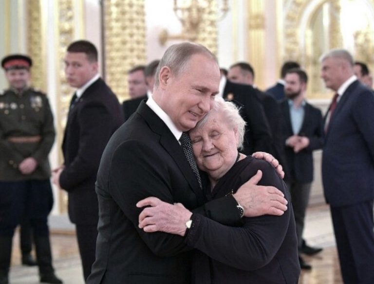 putin donna 768x584