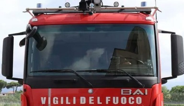 Sul posto sono intervenuti i Vigili del Fuoco