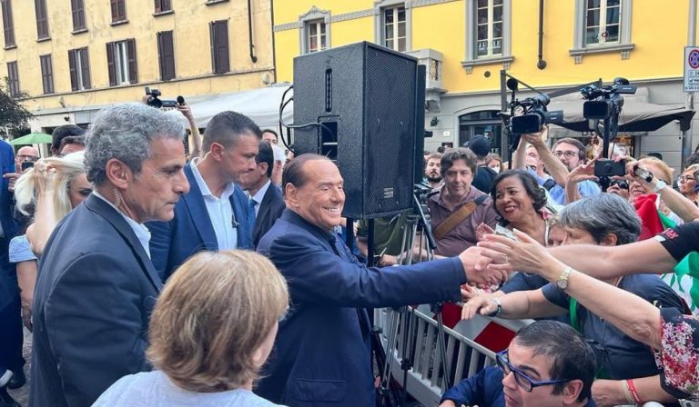 Berlusconi torna in campo