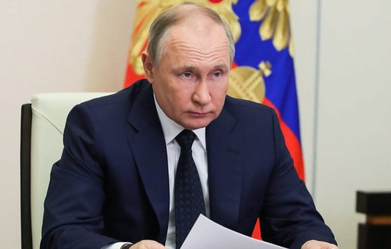 Putin firma il decreto: risarcimento da 76mila euro alle famiglie dei soldati uccisi