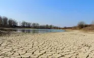 Un desolante scatto del Po in secca