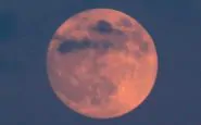 La grande Superluna delle Fragole