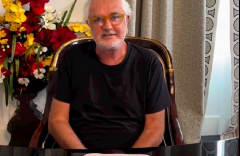 crazy pizza briatore