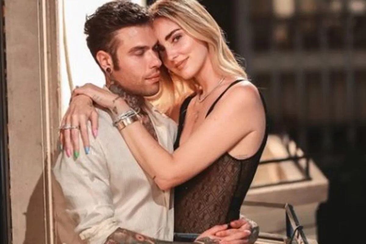 chiara ferragni body trasparente
