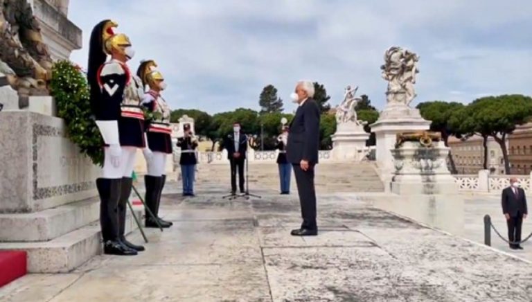 Mattarella altare patria