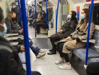 Obbligo di mascherina sui mezzi pubblici: arriva la proroga?