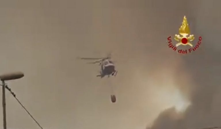 Un elicottero del 115 in azione sul Carso