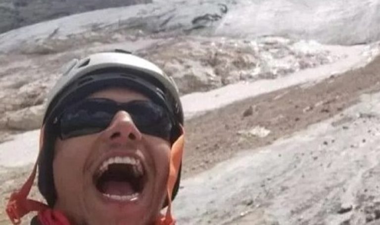 Il povero Filippo Bari nel selfie prima della tragedia
