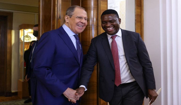 Guerra in Ucraina, il ministro degli esteri russo è in Africa
