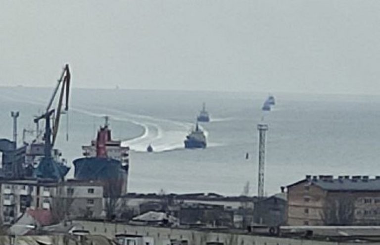 Il porto di Mariupol