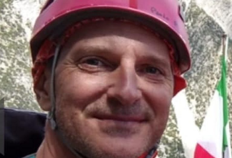 Precipita da via ferrata e muore davanti al figlio: addio a Paolo Pich