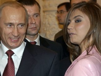 Vladimir Putin ed Alina Kabaeva ai tempi del loro legame pubblico