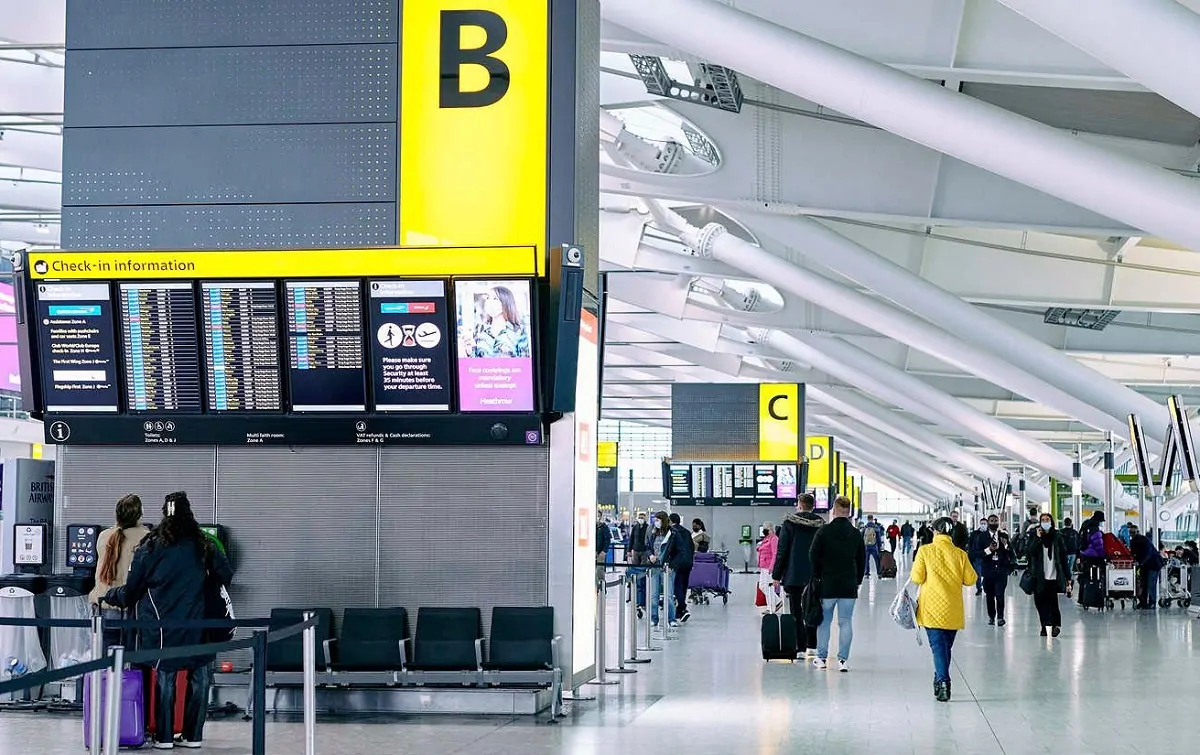 Caos negli aeroporti, Heatrow mette un massimale ai passeggeri