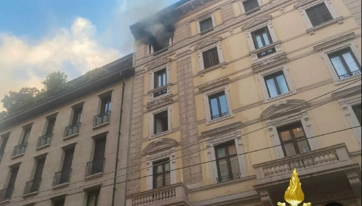 incendio centro Milano
