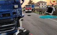 incidente furgone camion