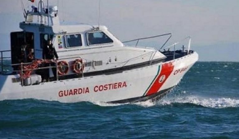 Nettuno, 45enne muore annegato in mare: inutili i tentativi di salvarlo