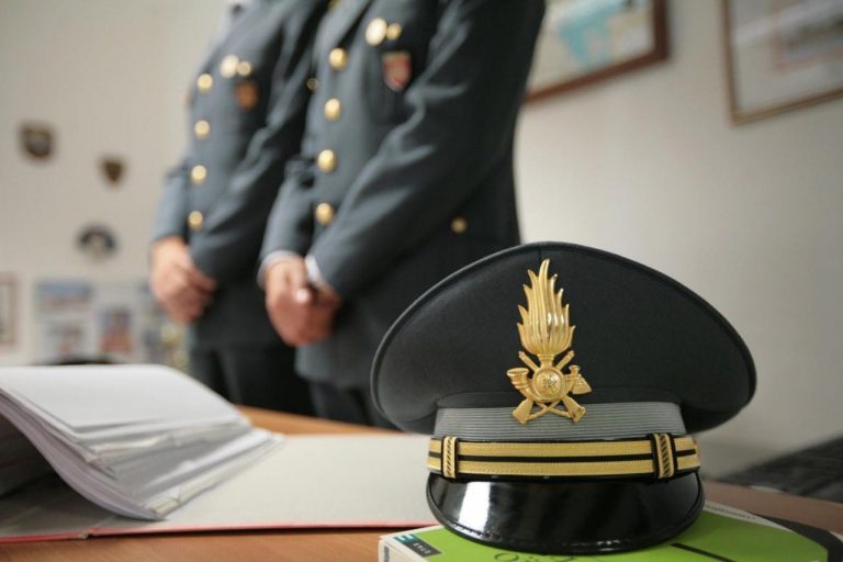 Guardia Finanza sequestro