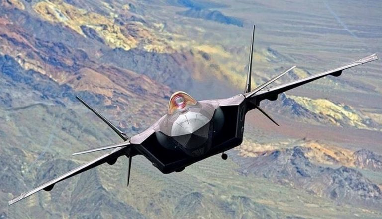 Un caccia cinese da supremazia aerea J-20