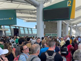 I passeggeri di San Diego evacuati dal Terminal 2